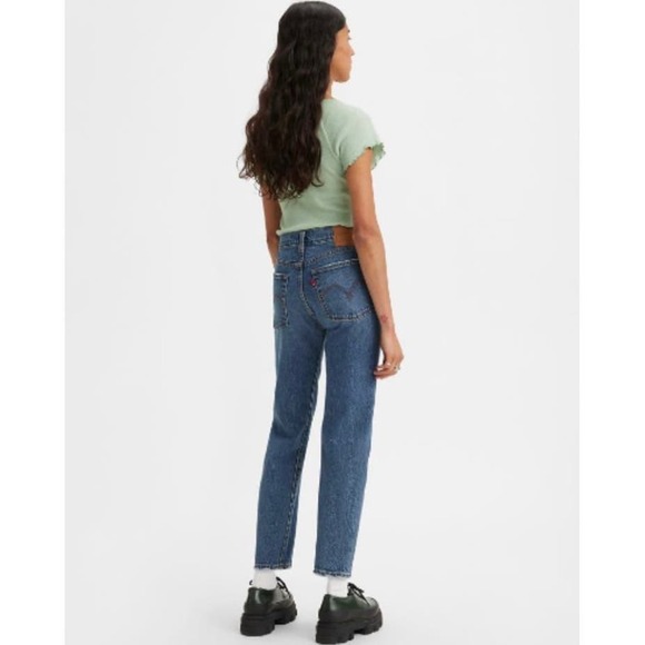 Levis WEDGIE STRAIGHT FIT WOMEN'S JEANS - Picture 2 of 10